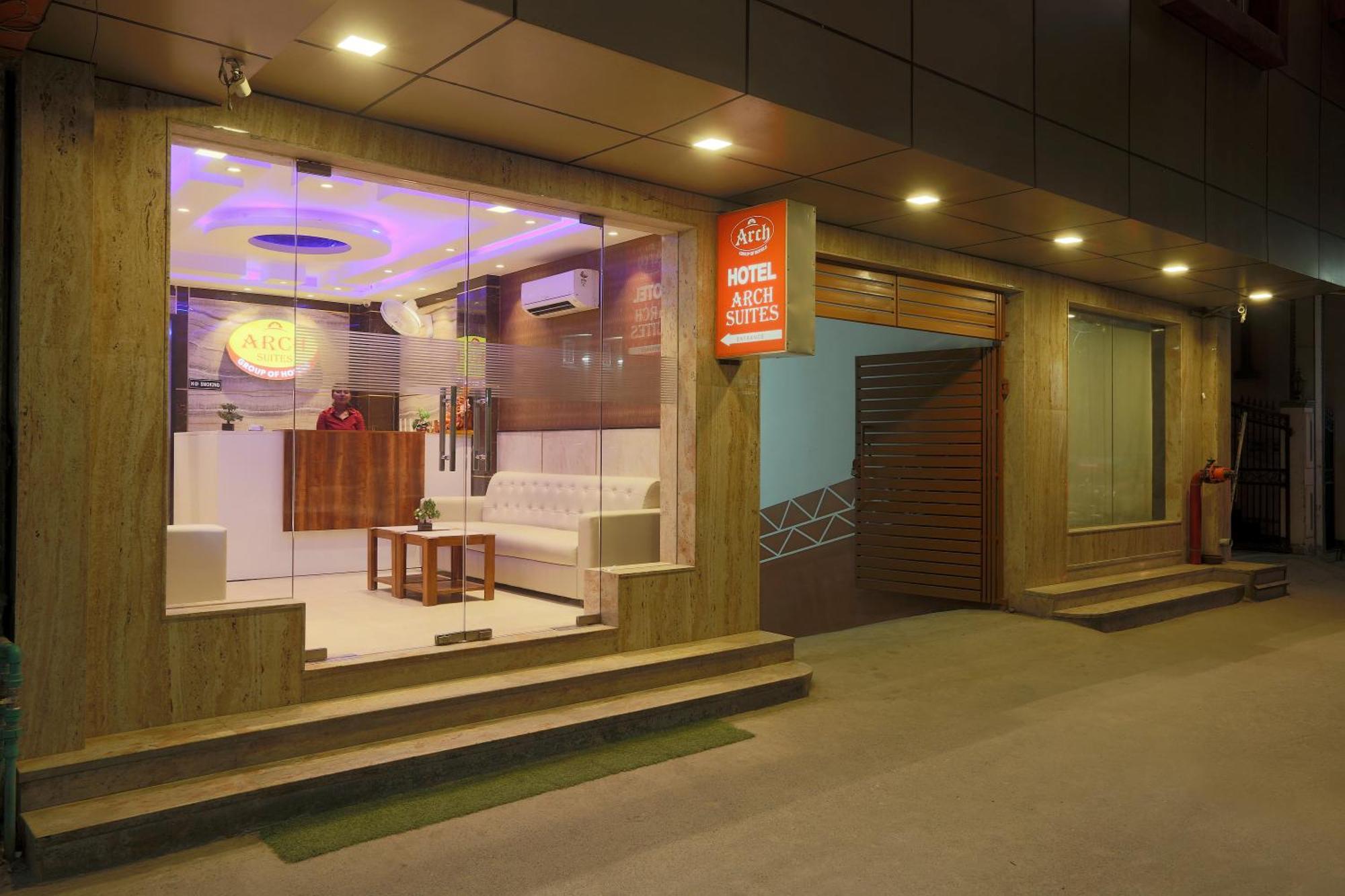 Hotel Arch Suites - Near Aerocity Nova Deli Exterior foto