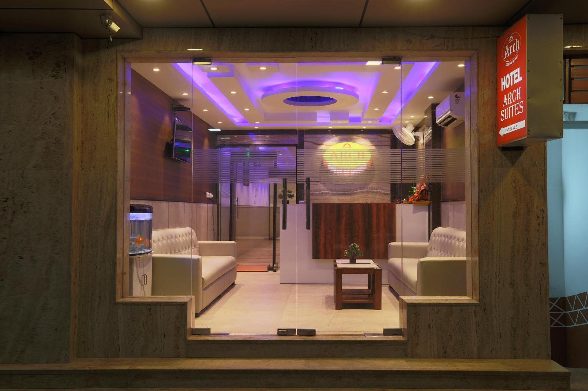 Hotel Arch Suites - Near Aerocity Nova Deli Exterior foto